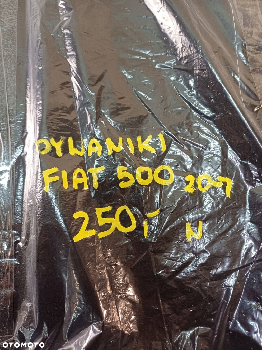 DYWANIKI WYCIERACZKI WELUROWE KOMPLET PRZÓD TYŁ FIAT 500 20- - 14
