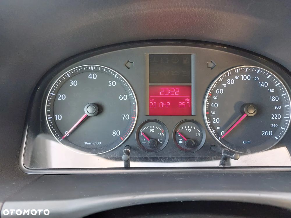 Volkswagen Touran 1.6 Basis - 17