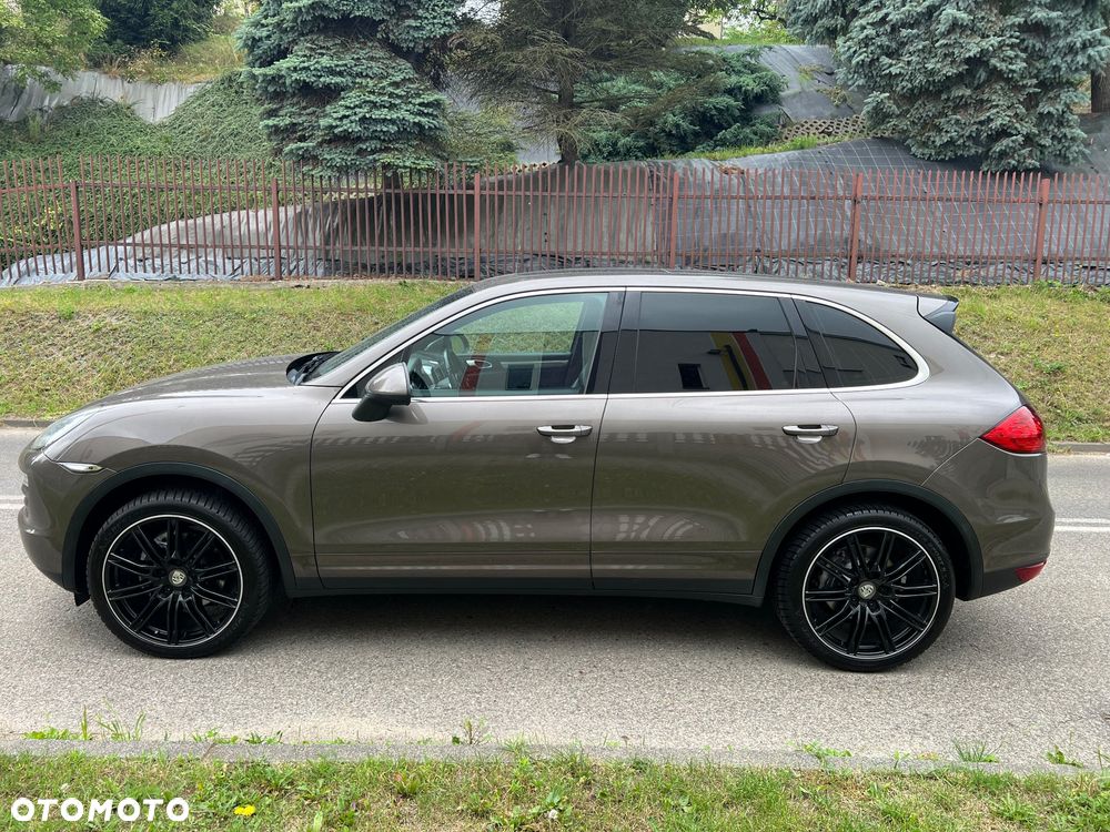 Porsche Cayenne - 14