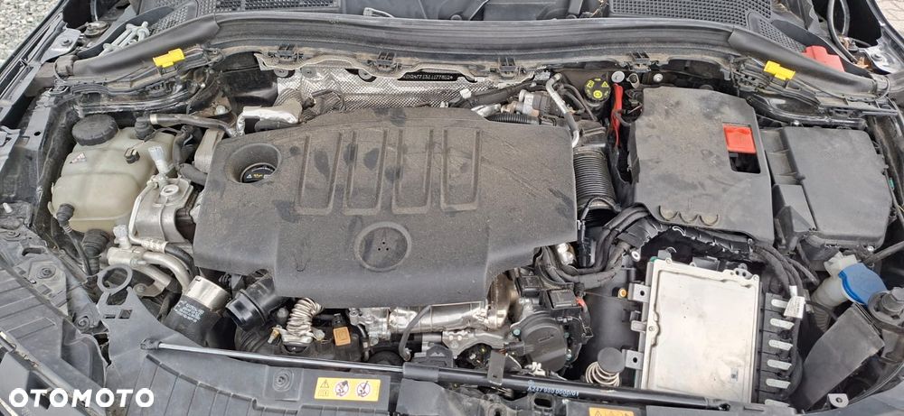 Mercedes-Benz GLA 200 d 4Matic 8G-DCT Style - 22