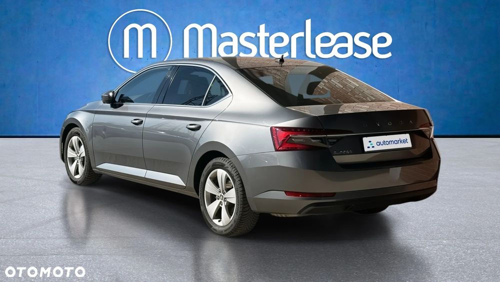 Skoda Superb 2.0 TDI SCR Style DSG - 8