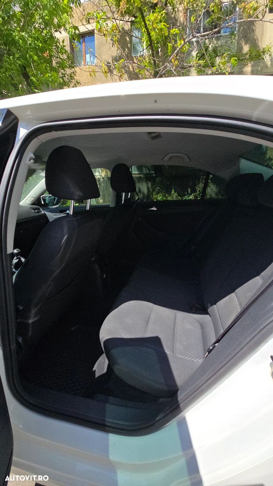 Volkswagen Jetta 1.2 TSI Comfortline - 18