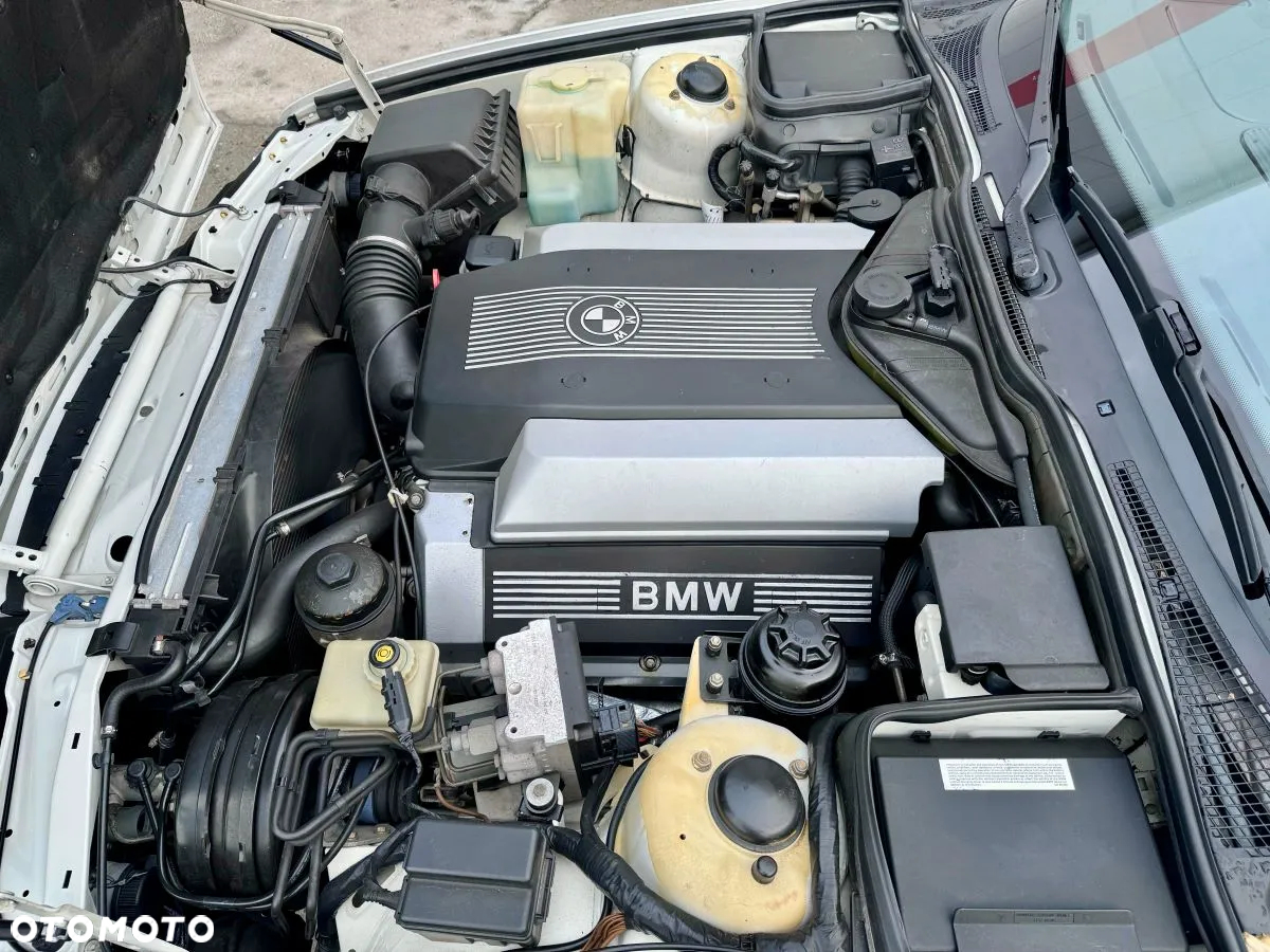 BMW Seria 5 540i - 14