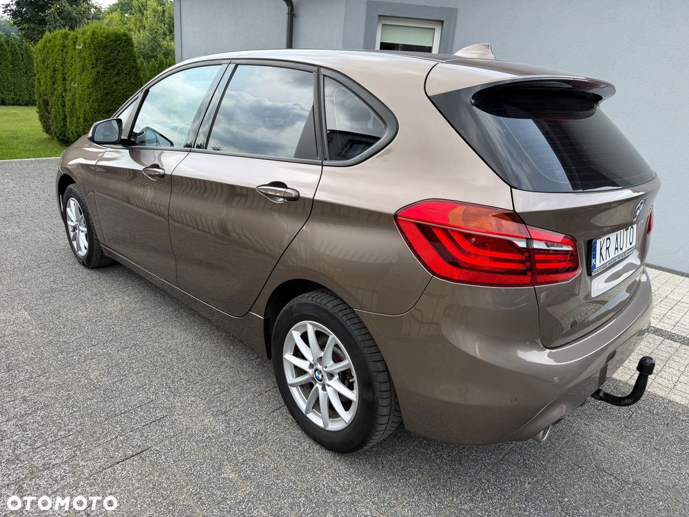 BMW Seria 2 218d - 29
