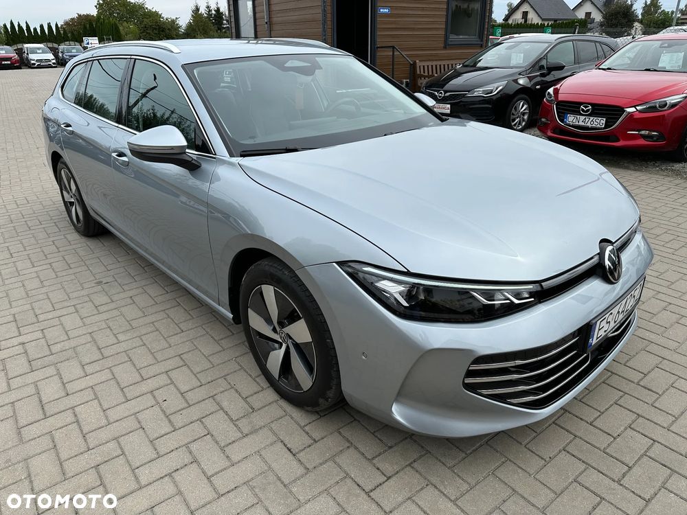 Volkswagen Passat - 2