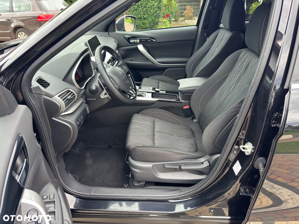 Mitsubishi Eclipse Cross - 32