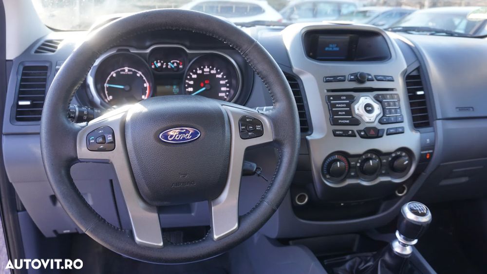 Ford Ranger XLT - 16