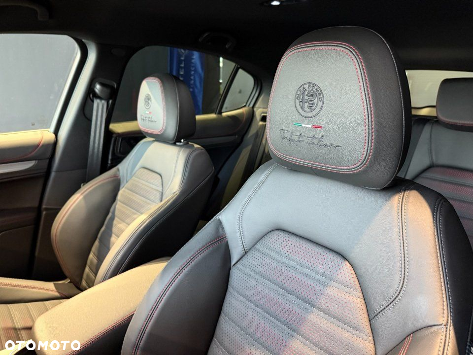 Alfa Romeo Stelvio - 4