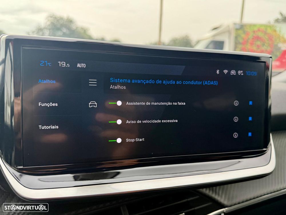 Peugeot 2008 Hybrid 145 e-DSC Allure - 52