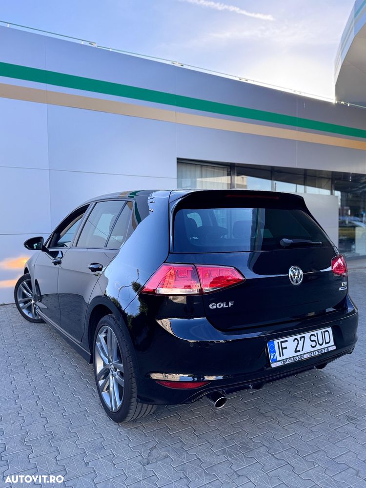 Volkswagen Golf - 9
