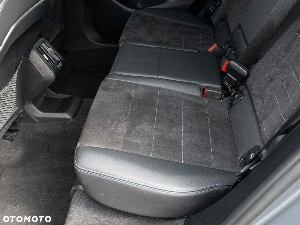 BMW Seria 2 218d M Sport sport - 28