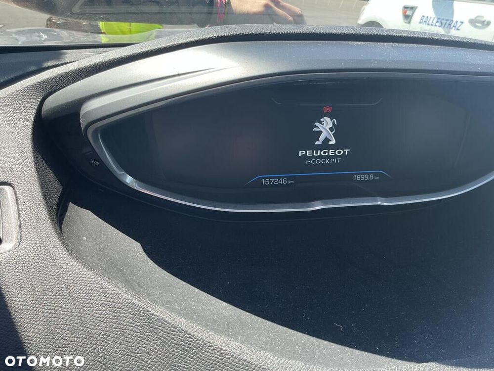Peugeot 5008 1.6 THP Allure S&S EAT6 - 4