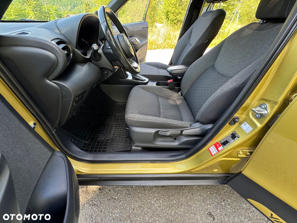 Toyota Yaris Cross Hybrid 1.5 Executive - 23