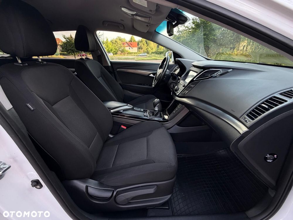 Hyundai i40 Kombi 1.6 Trend - 39
