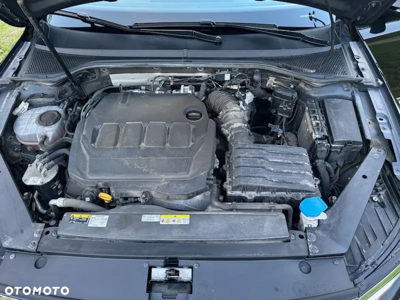 Volkswagen Passat 2.0 TDI SCR DSG 4Motion Elegance - 24