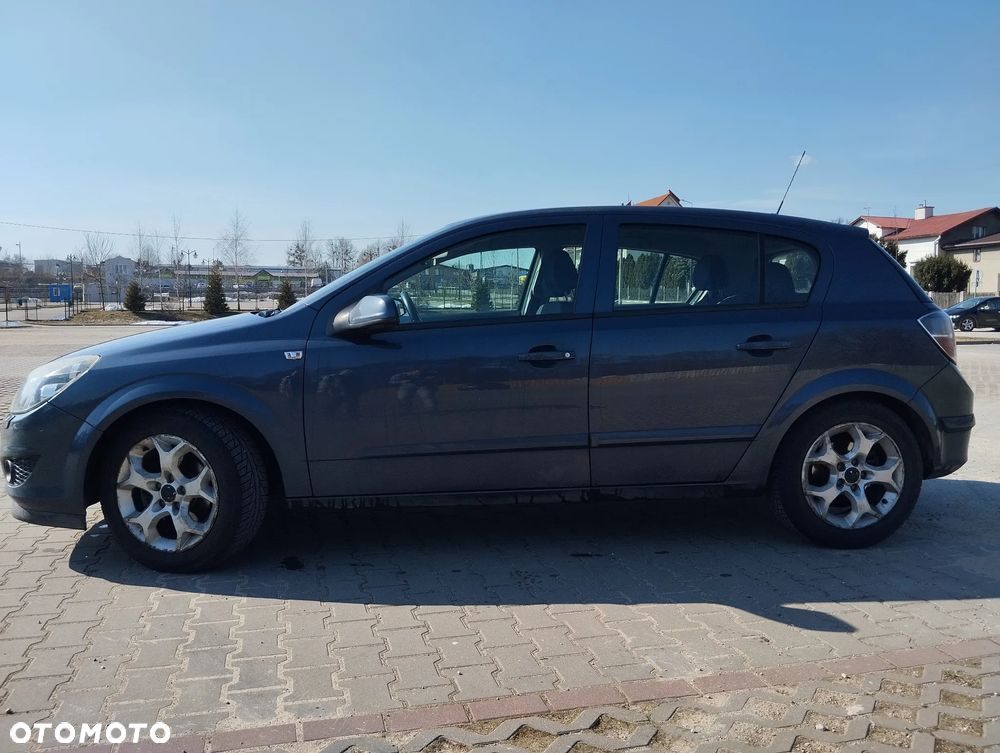 Opel Astra 1.6 Cosmo - 3