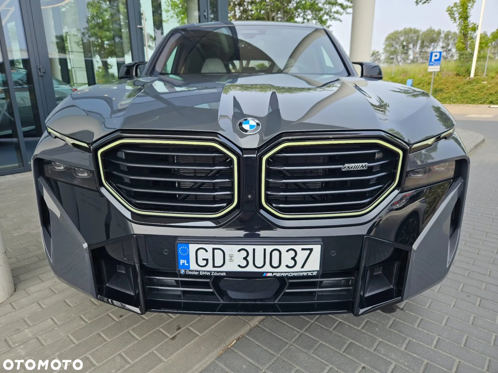 BMW XM - 7