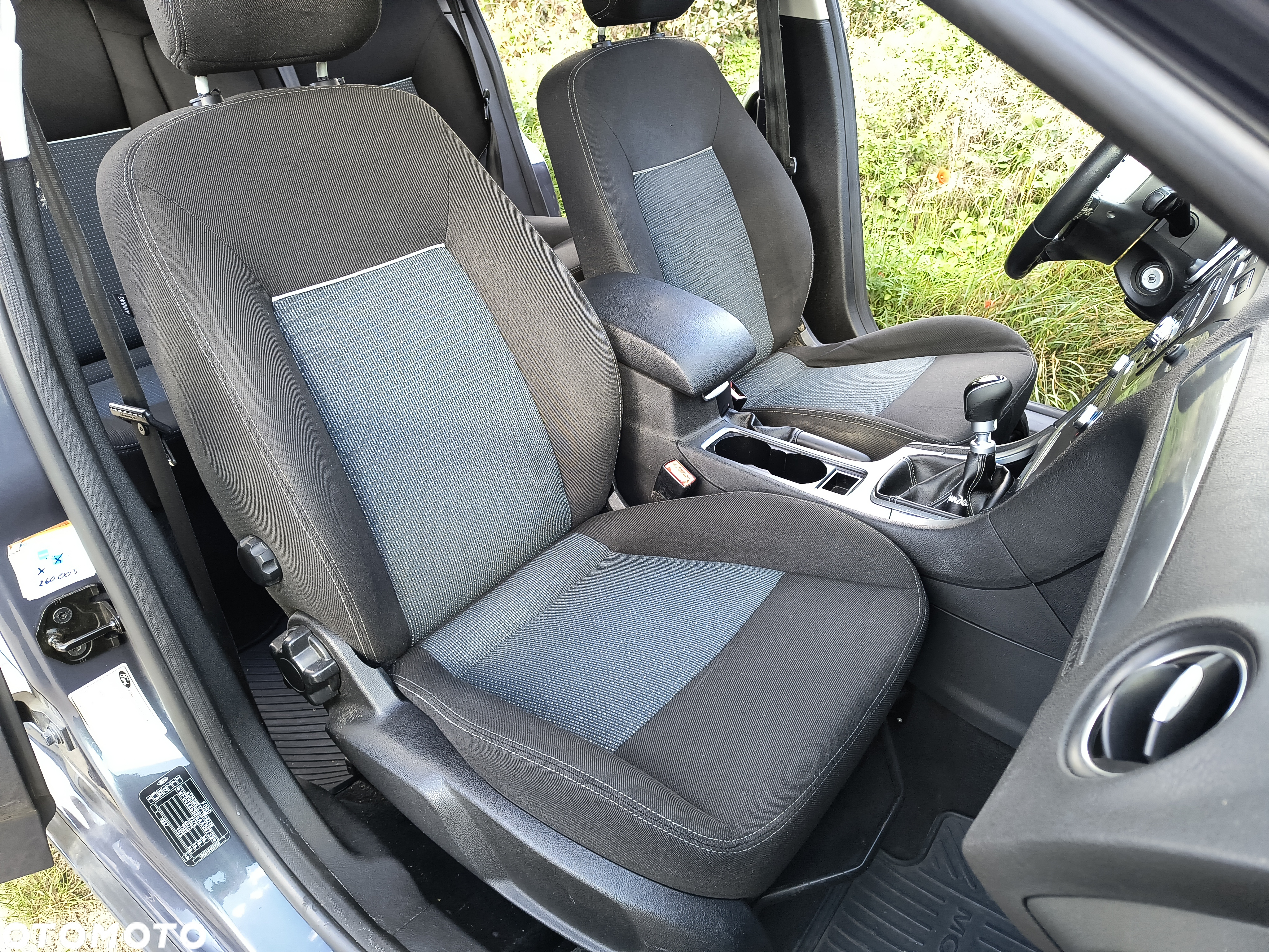 Ford Mondeo 2.0 TDCi Ghia - 11