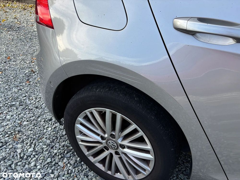 Volkswagen Golf 1.2 TSI BlueMotion Technology Cup - 29