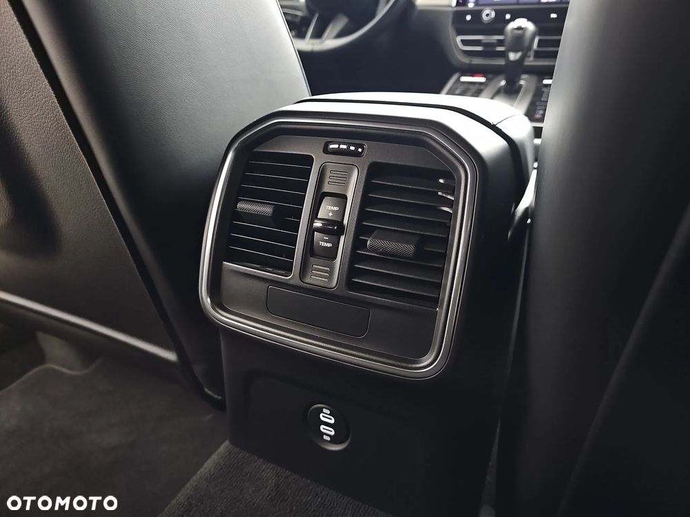 Porsche Macan Standard - 37