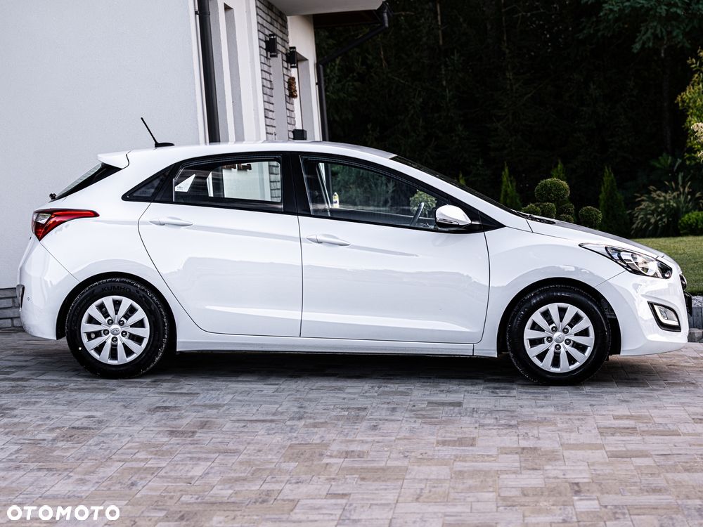 Hyundai i30 blue 1.4 Classic Navigation - 14