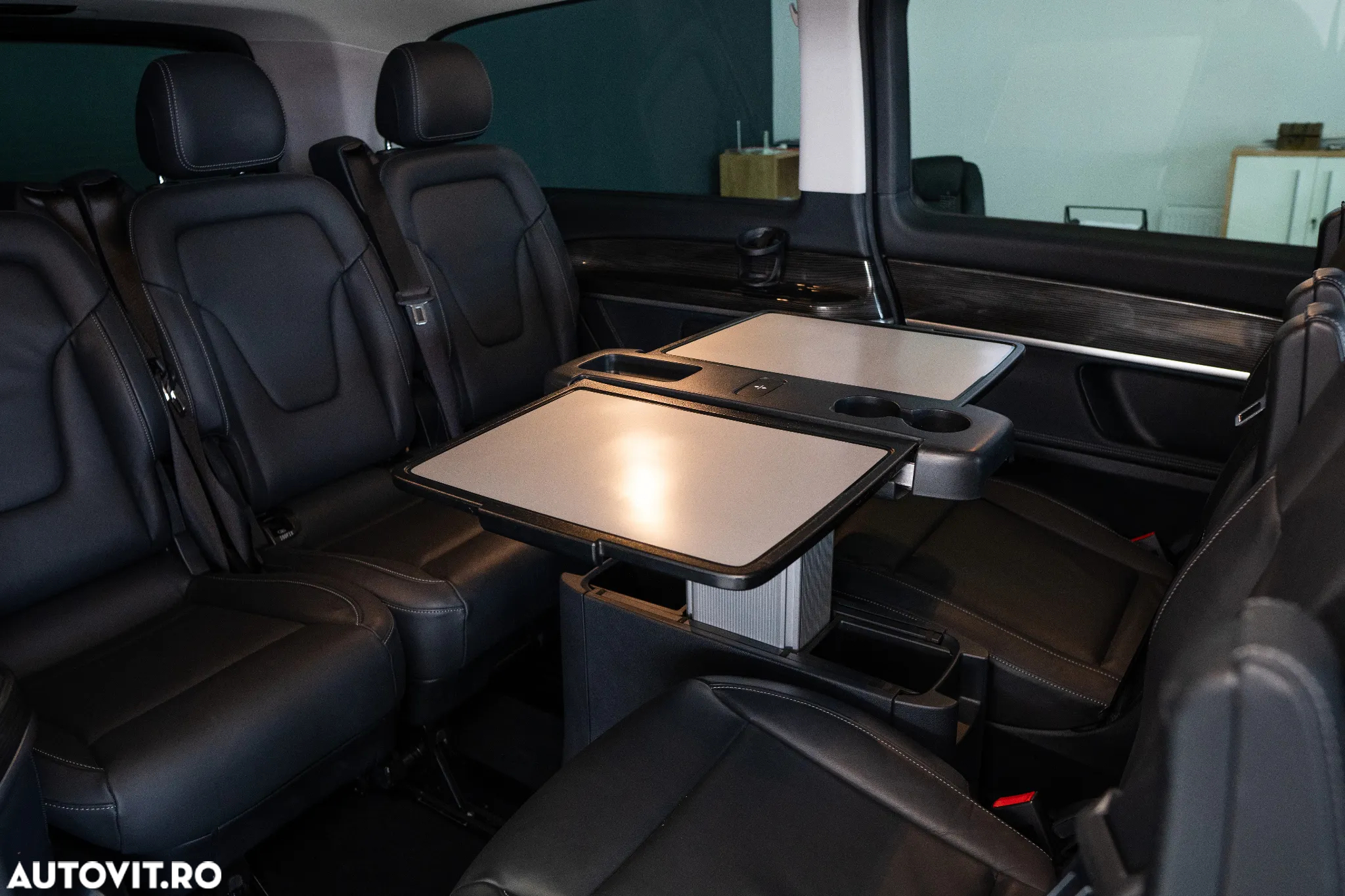Mercedes-Benz V 250 d Combi Lung 190 CP AWD 9AT AVANTGARDE - 23