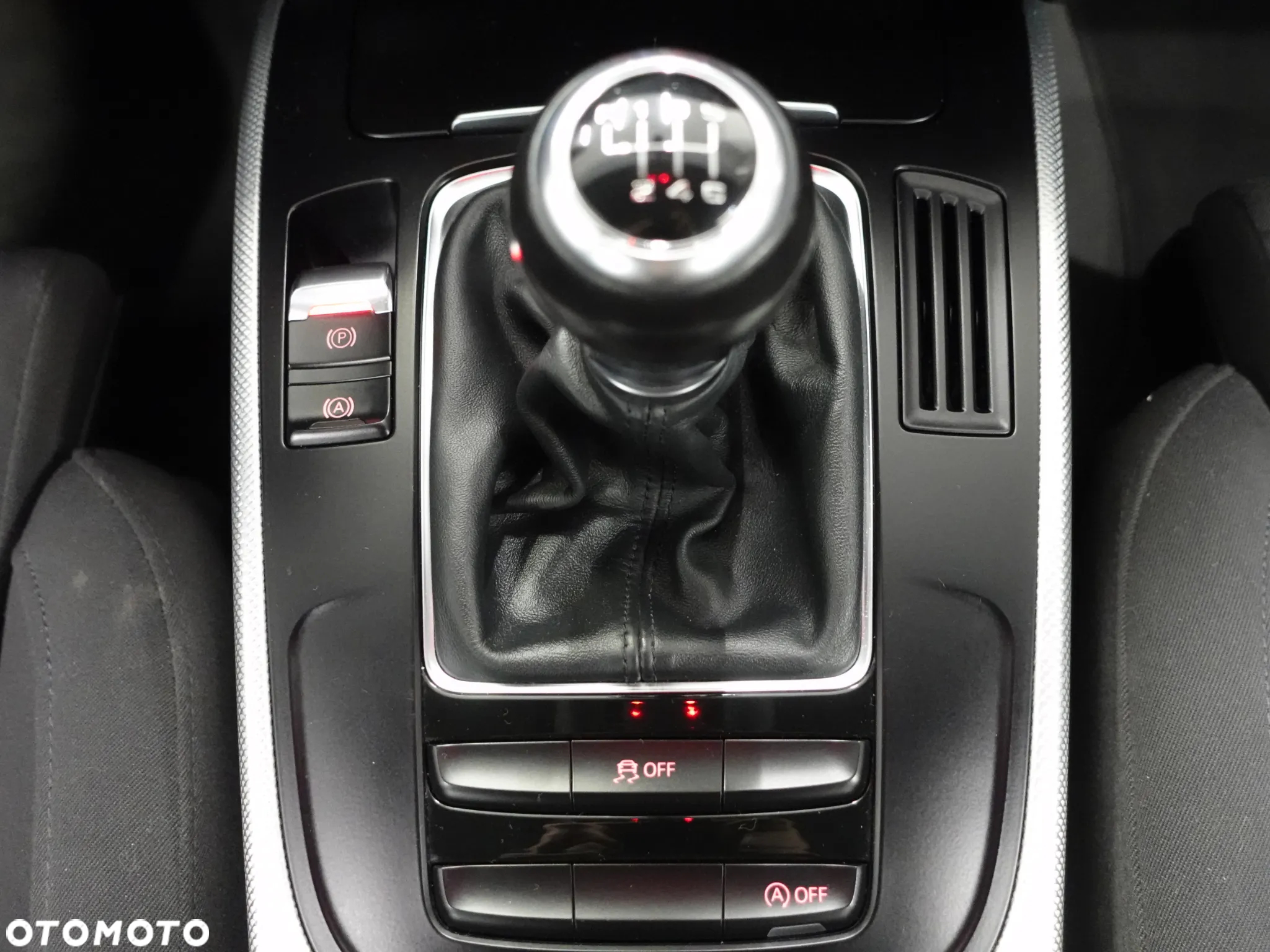 Audi A4 Avant 2.0 TDI DPF clean diesel quattro S line Sportpaket - 36