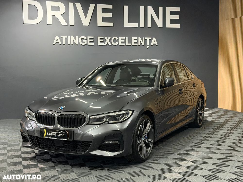 BMW Seria 3 330e Aut. M Sport - 35