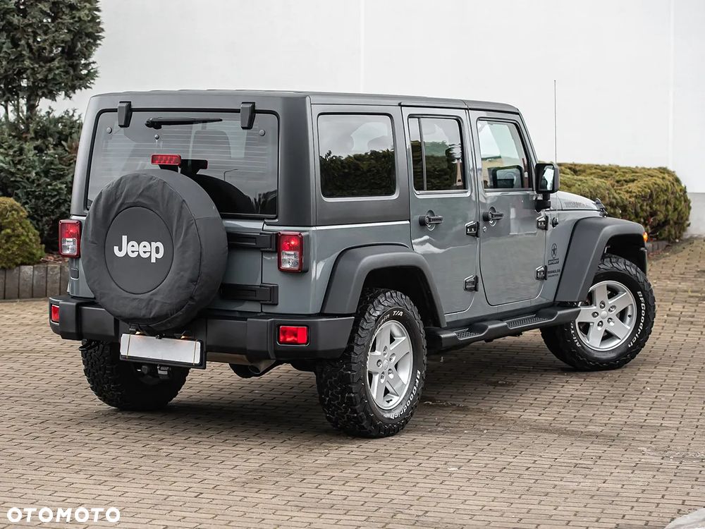 Jeep Wrangler - 13