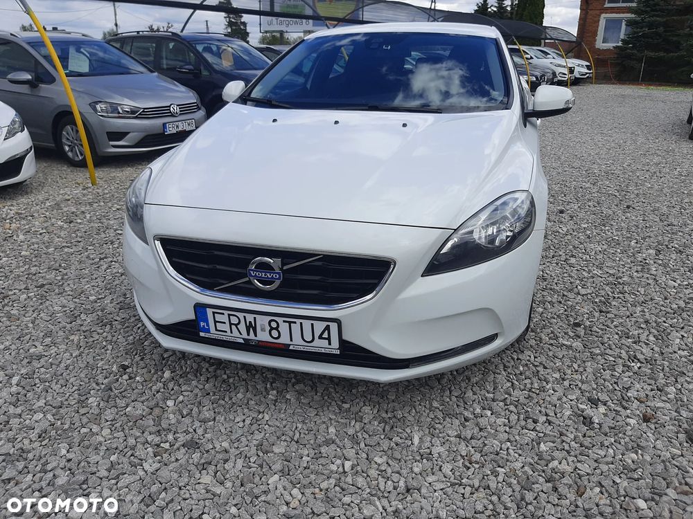 Volvo V40 D2 Momentum - 11