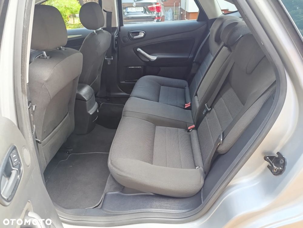 Ford Mondeo - 7