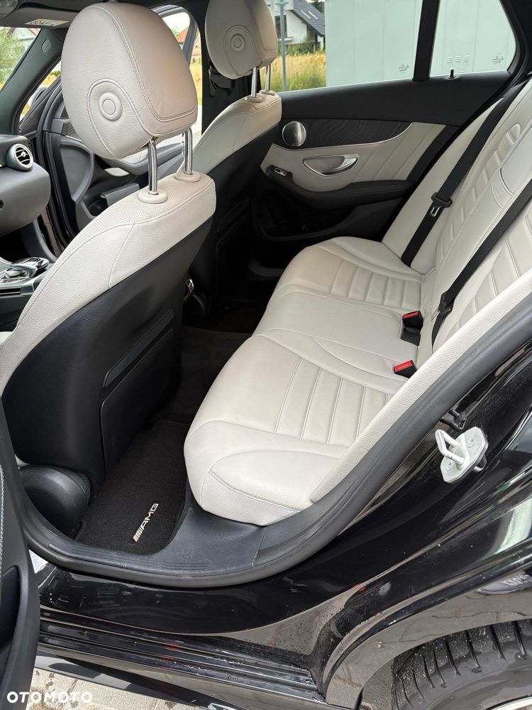 Mercedes-Benz Klasa C 300 7G-TRONIC - 13