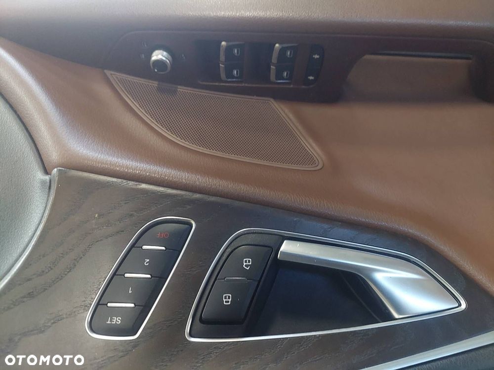 FOTEL FOTELE KOMPLET BOCZKI DEKORY SKÓRA BRĄZ PAMIĘĆ AUDI A7 4G - 6