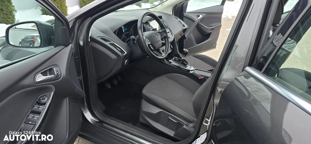 Ford Focus 1.0 EcoBoost Start-Stopp-System TITANIUM STYLE - 4
