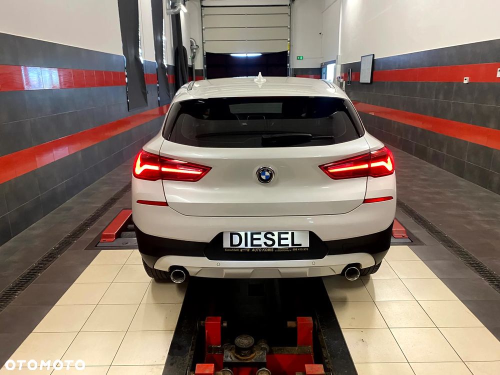 BMW X2 sDrive18d Business Edition - 7