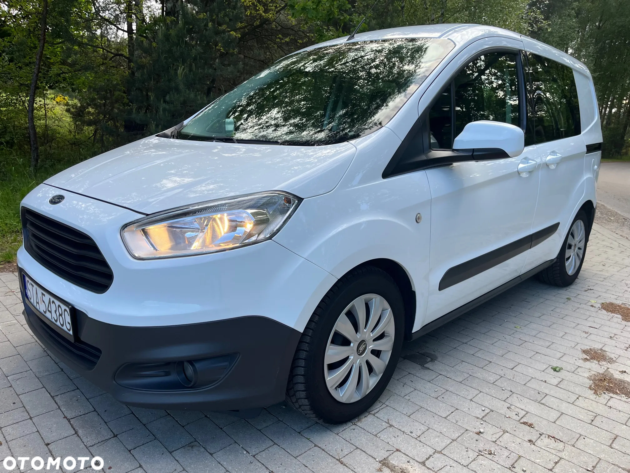 Ford Transit Courier - 2
