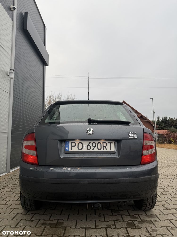 Skoda Fabia 2006 photo 5