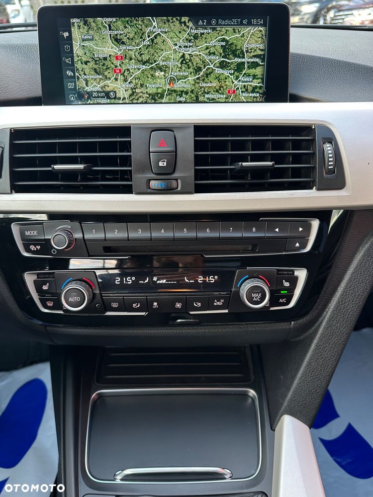 BMW Seria 3 320d Luxury Line - 13