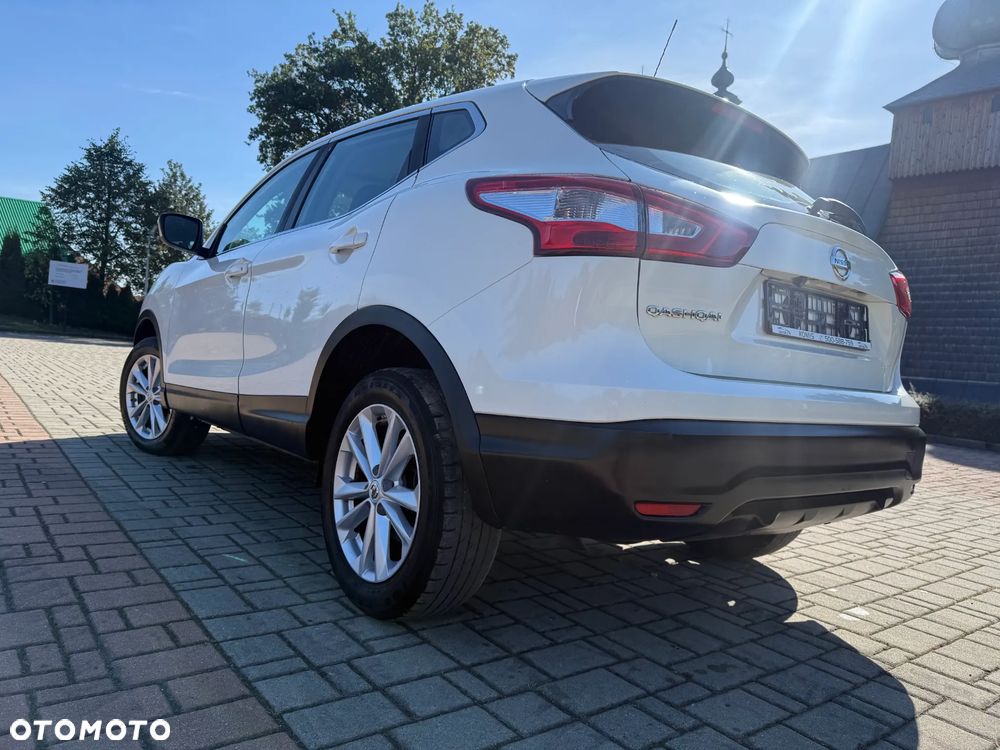 Nissan Qashqai 1.5 dCi 360 - 6