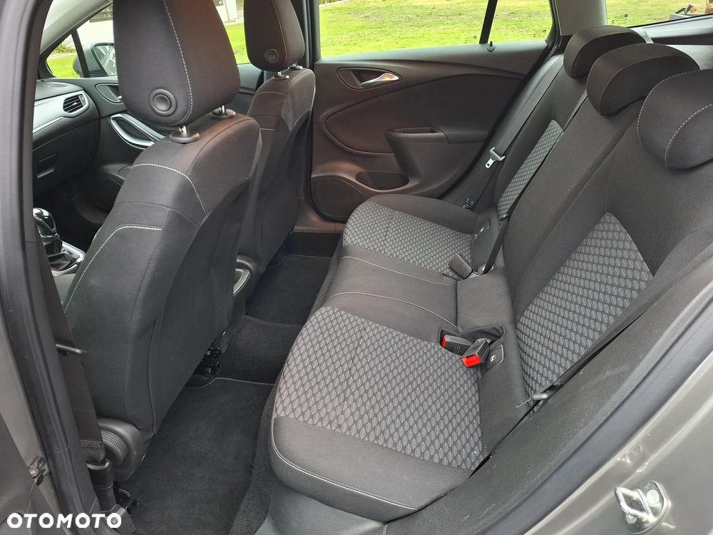 Opel Astra 1.6 CDTI Sport - 14