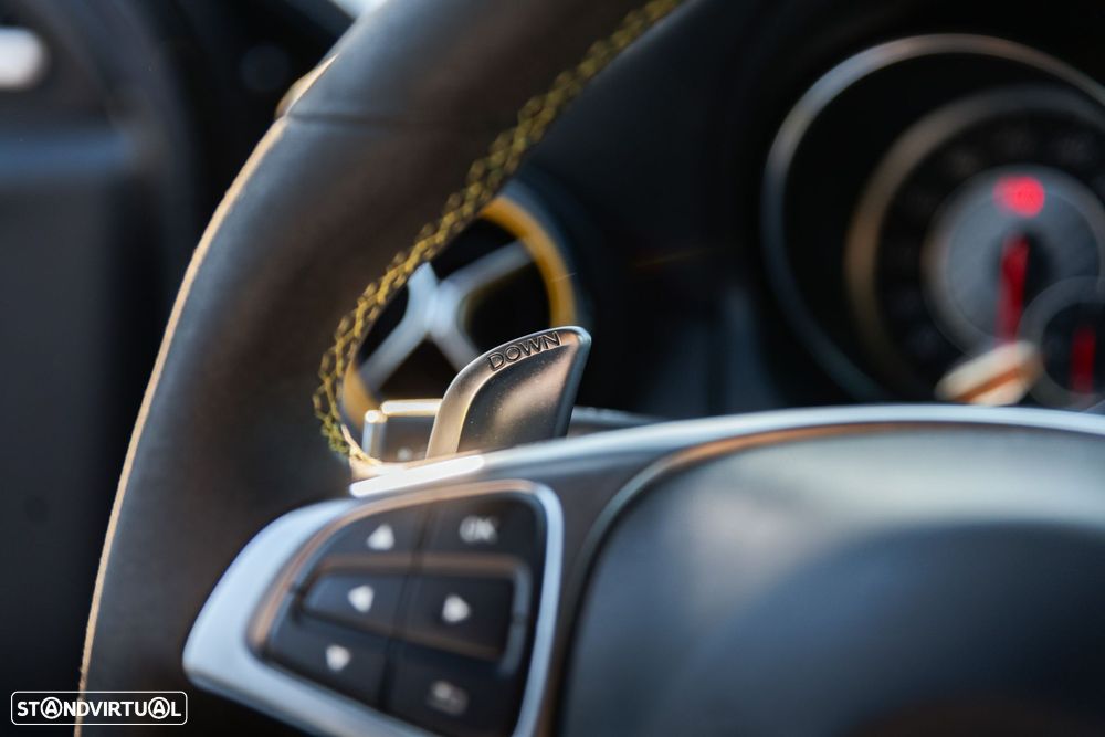 Mercedes-Benz A 45 AMG 4-Matic - 9