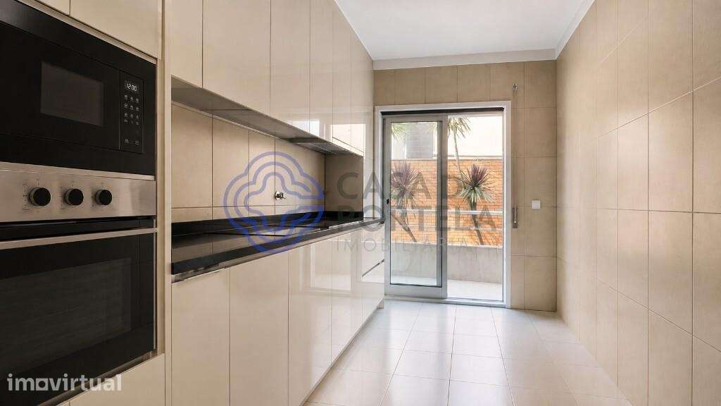 Apartamento T2 com garagem individual no centro, em Póvoa de Varzim, P - Grande imagem: 3/20