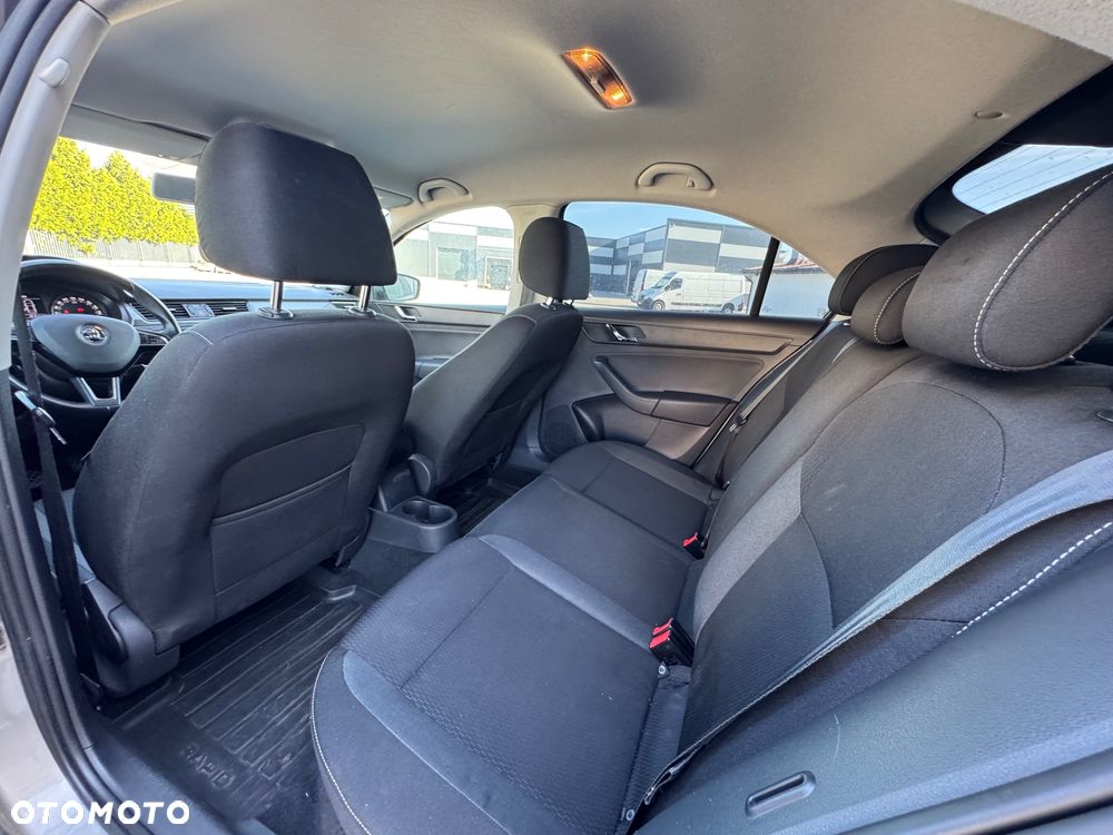 Skoda RAPID 1.2 TSI Elegance - 9