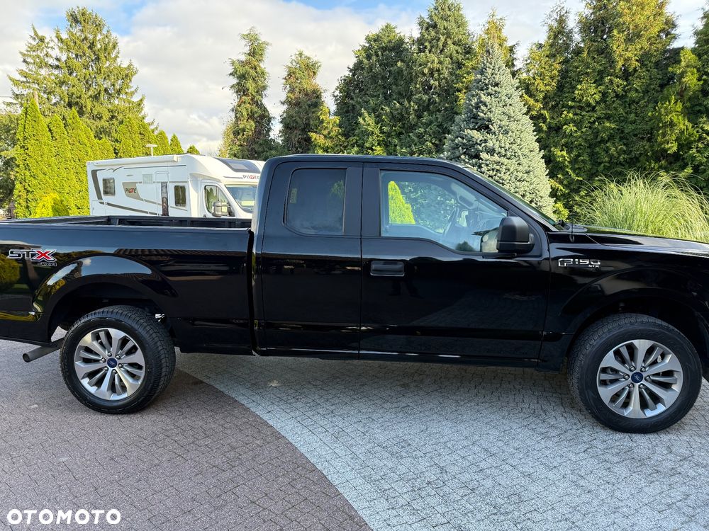Ford F150 - 4
