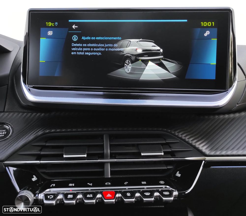 Peugeot e-208 GT - 35