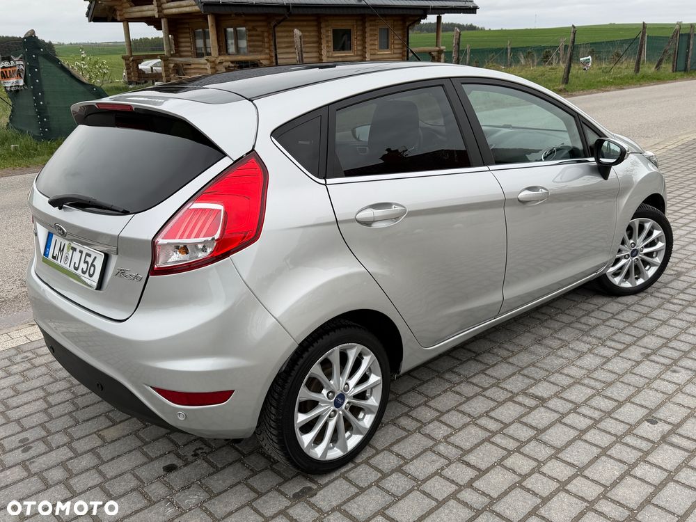Ford Fiesta 1.0 EcoBoost S&S TITANIUM - 29