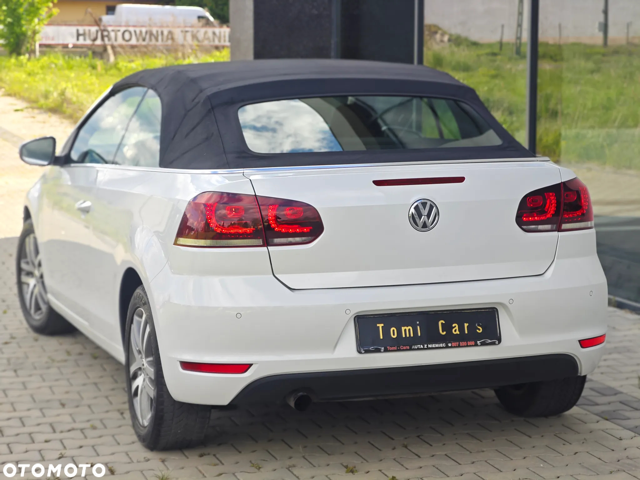 Volkswagen Golf Cabrio 1.2 TSI BlueMotion Technology Exclusive - 2
