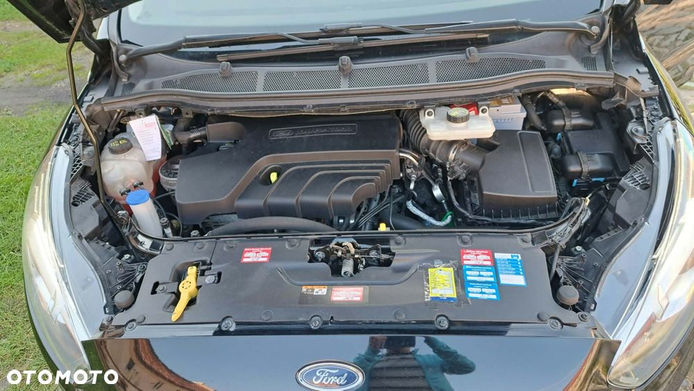 Ford S-Max - 16
