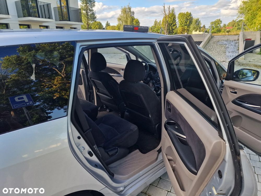 Mitsubishi Grandis 2.0 DID Intense - 12