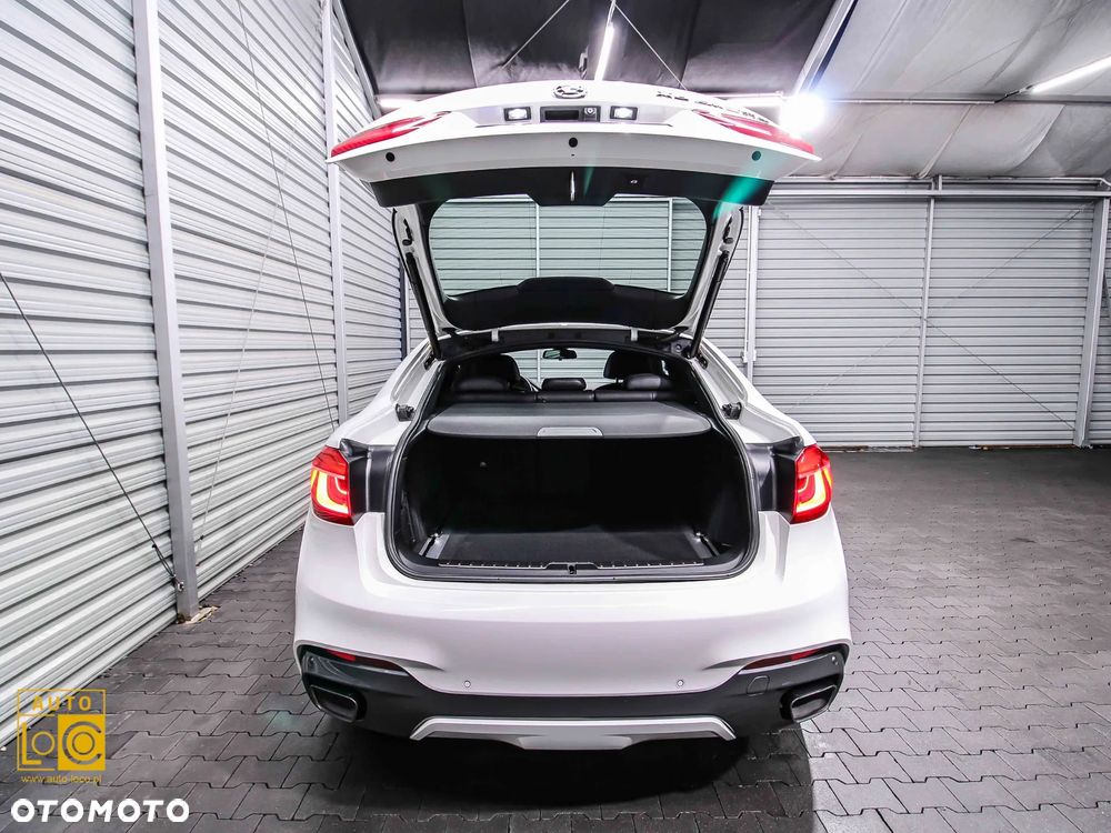 BMW X6 xDriveM50d - 13